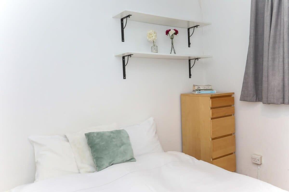 2 Bedroom Apartment In Waterloo Central Лондон Екстер'єр фото