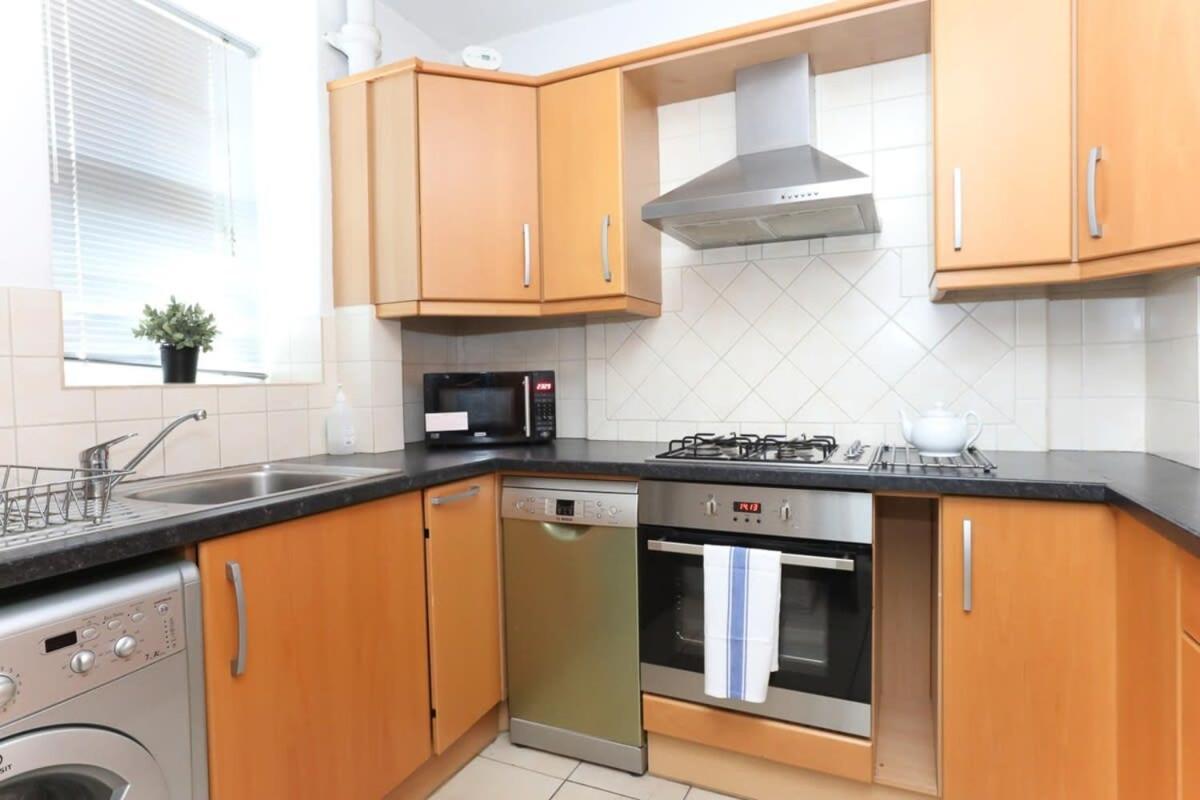 2 Bedroom Apartment In Waterloo Central Лондон Екстер'єр фото