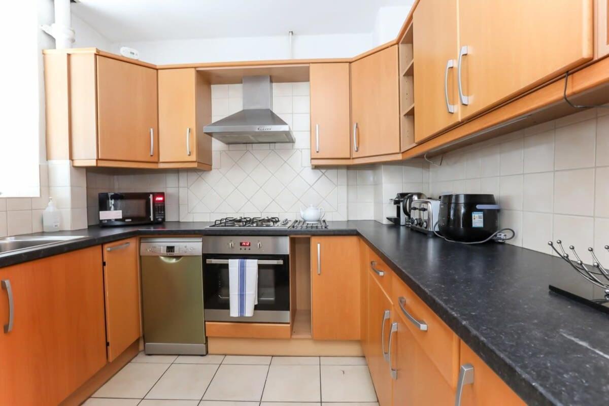 2 Bedroom Apartment In Waterloo Central Лондон Екстер'єр фото